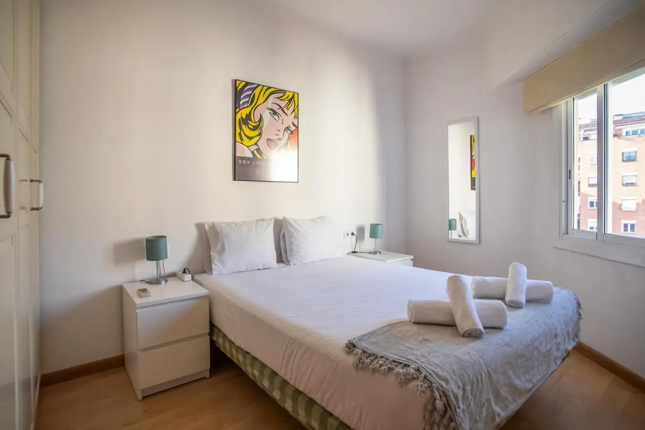 51Flo1024 -Well Located Apartment In Sant Antoni Barselona