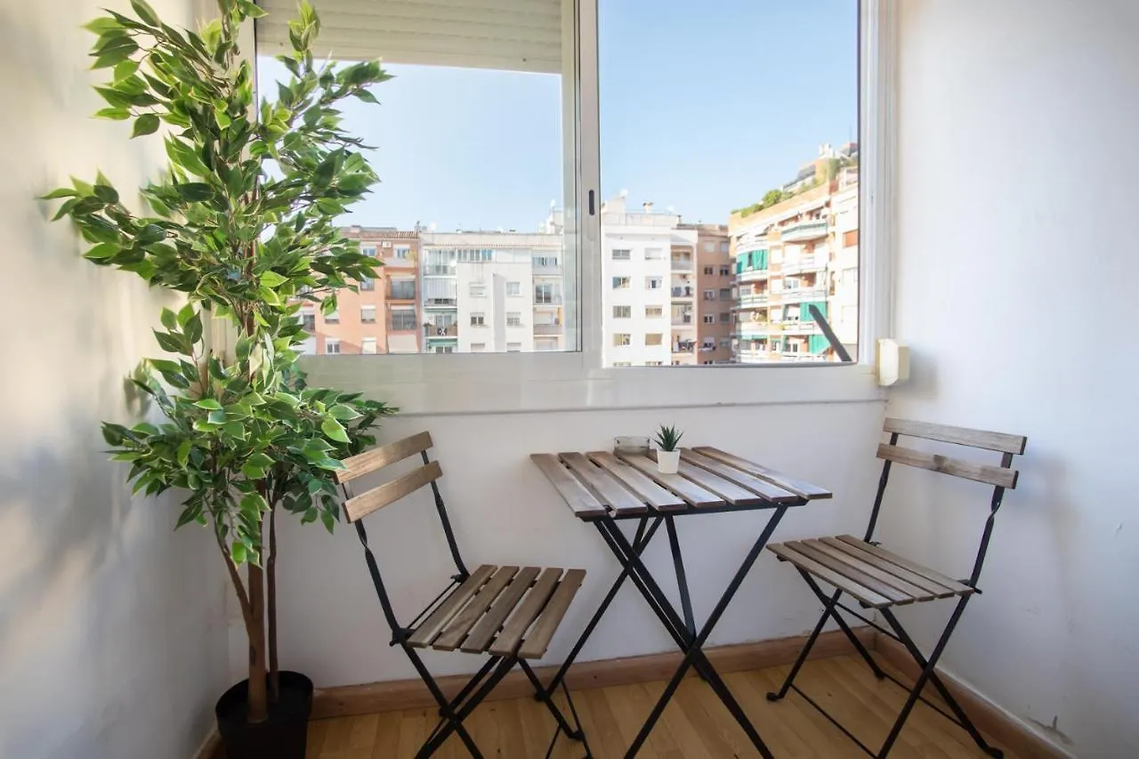 51Flo1024 -Well Located Apartment In Sant Antoni Barselona İspanya